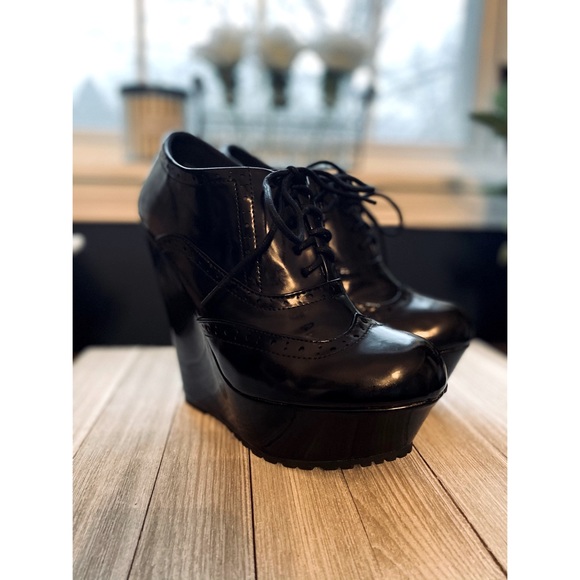 BELLADONNA | PINUP OXFORD WEDGE PLATFORM BOOTIES - Picture 5 of 9